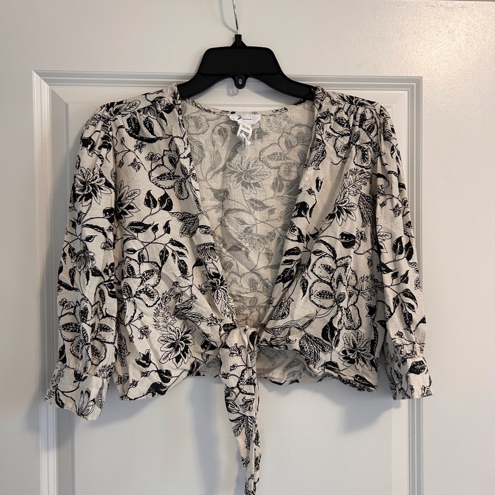 Japna Floral Tie-Front Women's Top